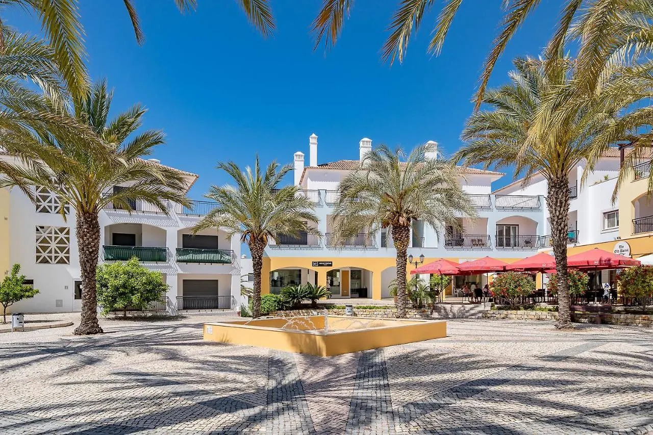Modern And Spacious Holiday Apartment, Cabanas Cabanas De Tavira Portugal